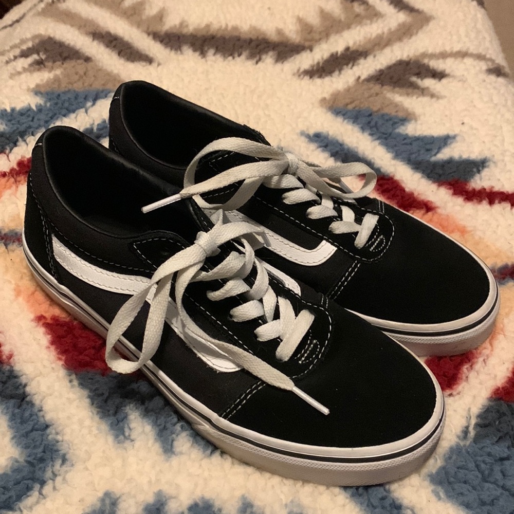 Youth Vans 5.5